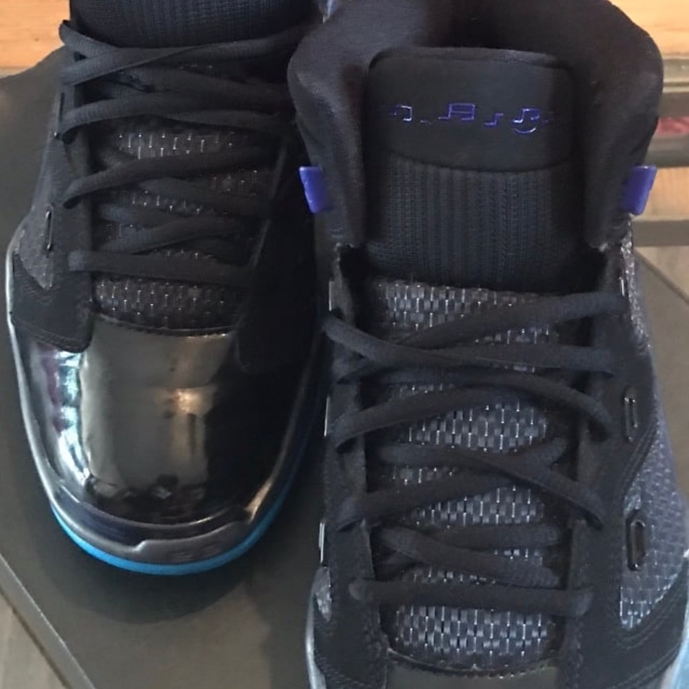 Jordan Black and Blue Sneakers with Modern Athletic Design